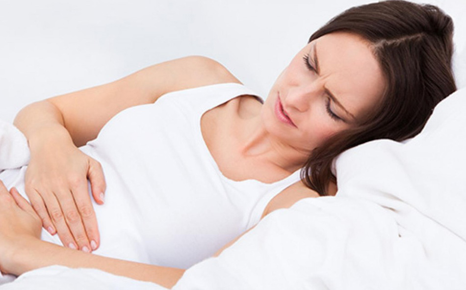 Đi khám ngay nếu đau bụng dữ dội sau hút thai