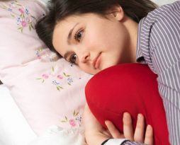 vi-sao-thieu-nu-day-thi-thuong-bi-kinh-nguyet-khong-deu