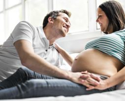 hoi-dap-quan-he-tinh-duc-khi-mang-thai-co-duoc-khong