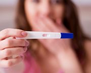 cham-kinh-bao-lau-thi-dung-que-thu-thai